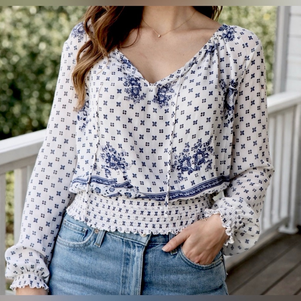 Long Sleeve Blue and White Top